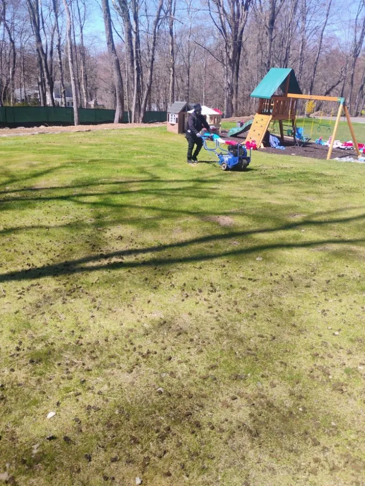 Trusted lawn mowing service for residential properties in Mount Vernon, NY by Pacific Horizon Landscape