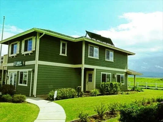 Expert lawn care service in Kailua Kona, HI by Pacific Kona Landscaping Inc