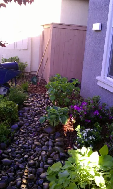 Custom garden landscaping in Sacramento, CA - Pacific Landscape & Maintenance