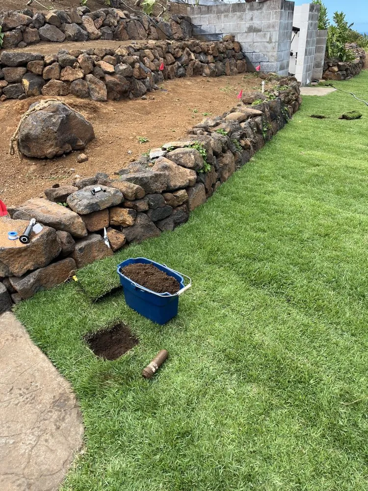 Professional yard maintenance experts serving Kihei, HI - Pacific Landscape and Garden