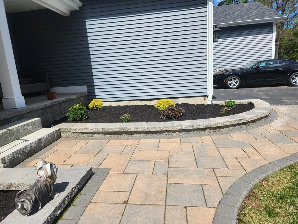 Custom residential landscaping in Manchester, NH - Pacific Landscaping & Construction