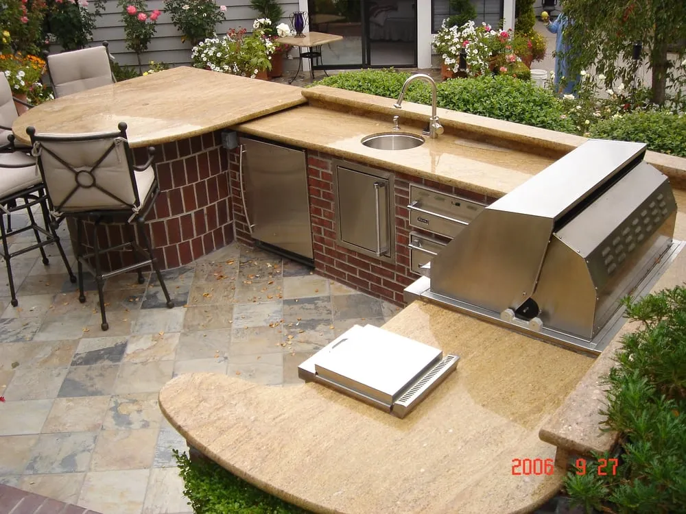 Custom lawn mowing service experts serving Walnut Creek, CA - Pacific Landscaping