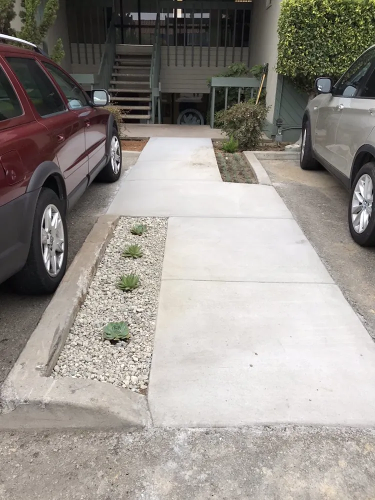 Professional yard maintenance in Camarillo, CA - Pacific Lawn Care