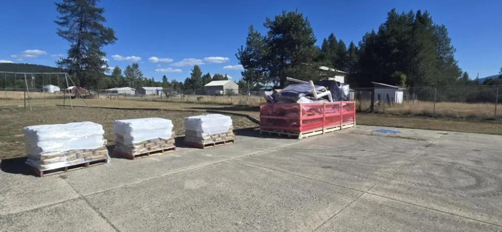 Professional yard cleanup service in Longview, WA by Pacific Northwest Contractors