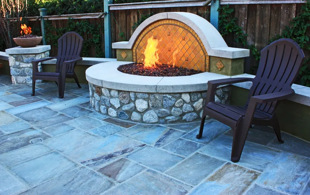 Local lawn mowing service in Sun Valley, CA by Pacific Outdoor Living