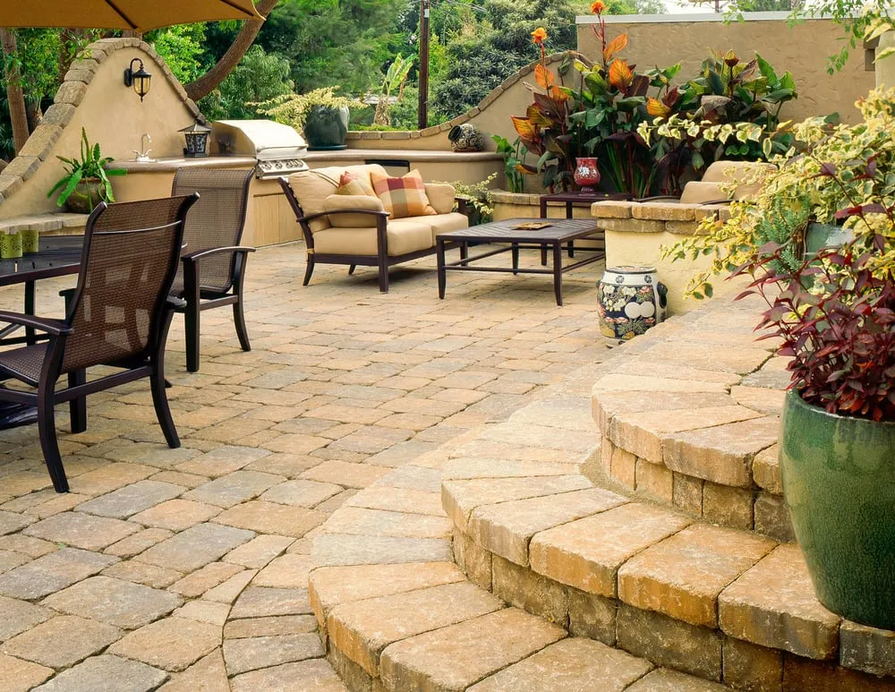 Trusted yard cleanup service experts serving Sun Valley, CA - Pacific Outdoor Living