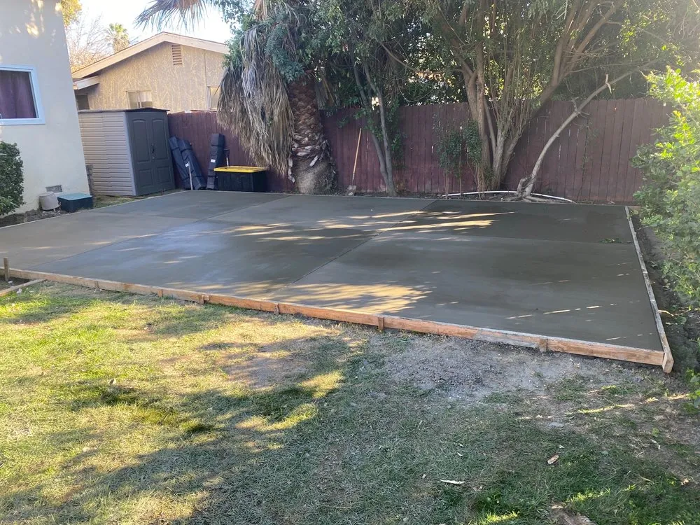 Reliable lawn mowing service in Lake View Terrace, CA by Pacific Paradise Concrete
