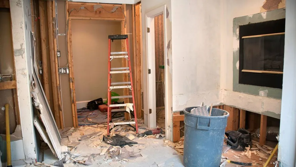 Local yard maintenance for year-round maintenance across San Fernando Valley, CA - Pacific Proworks