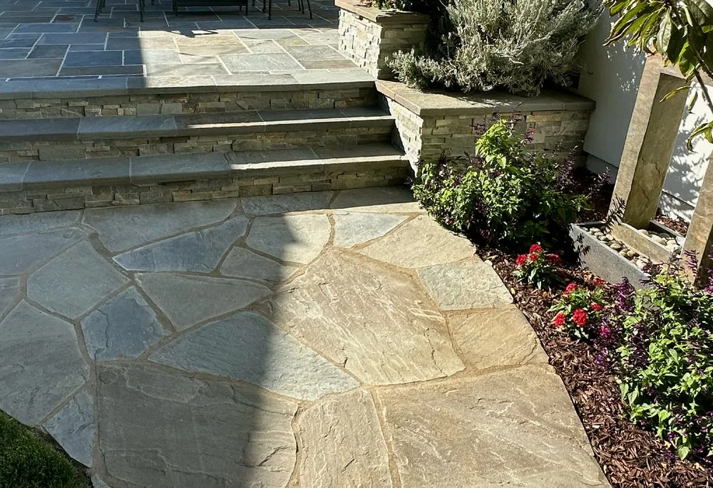 Top-rated lawn mowing service in San Fernando Valley, CA by Pacific Rose