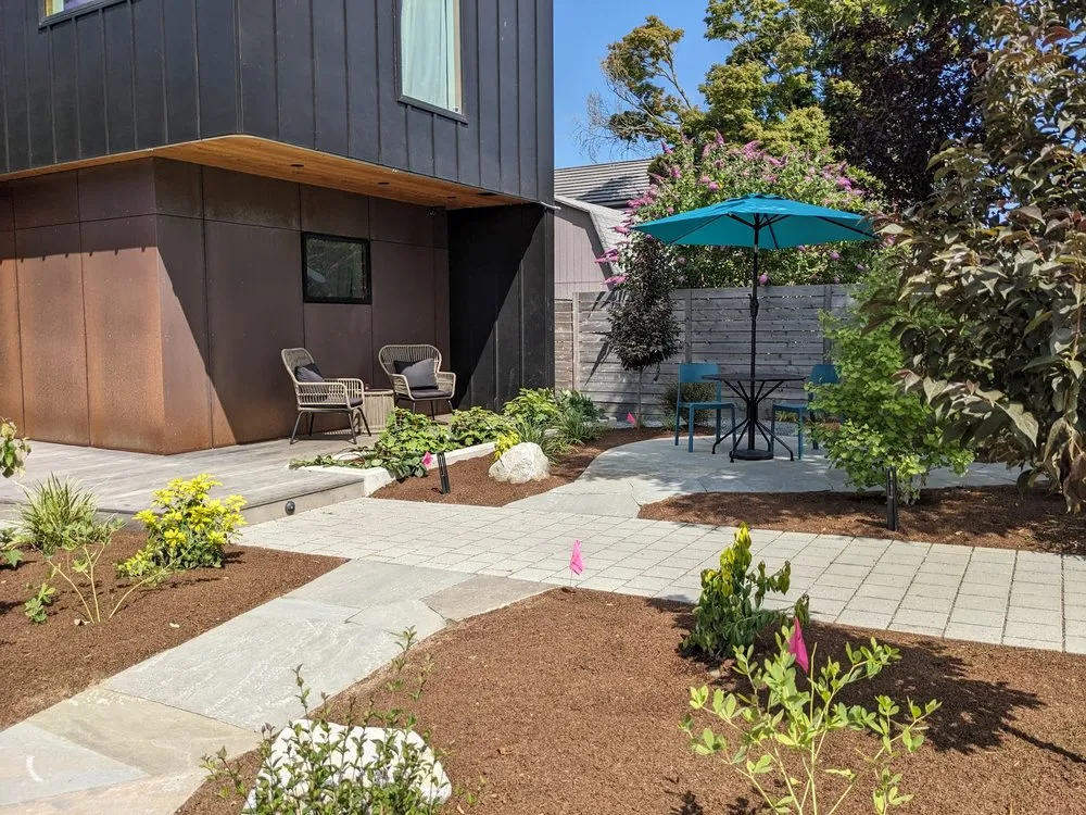 Local residential landscaping in Seattle, WA by Pacifica Landscapes