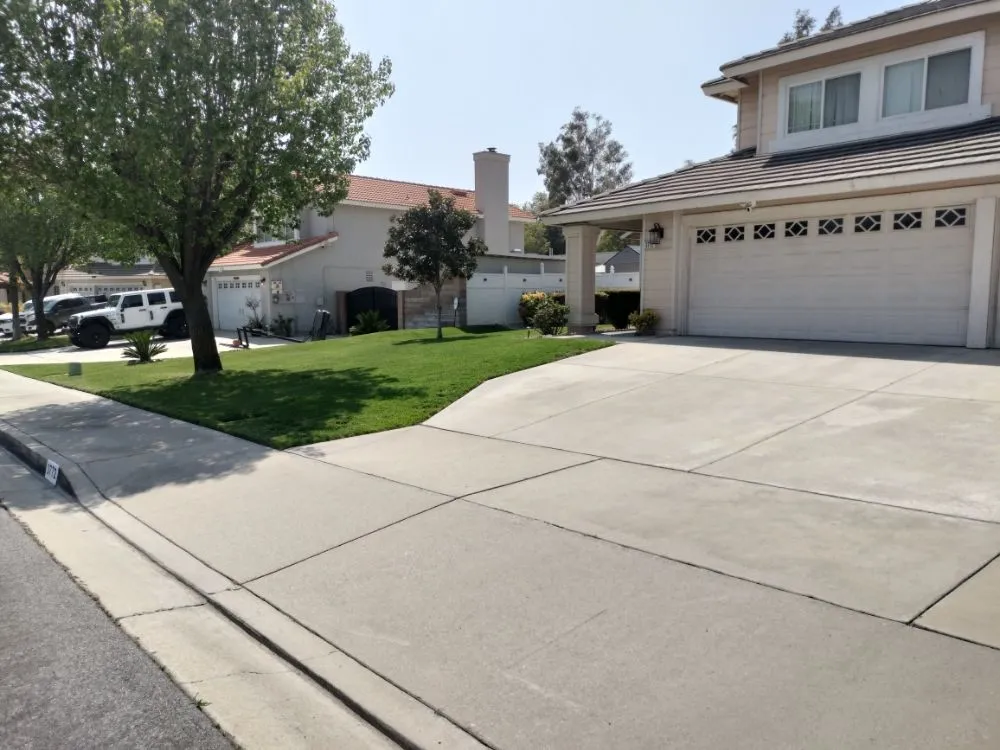 Top-rated residential landscaping for year-round maintenance in Perris, CA by Pacifico Landscape