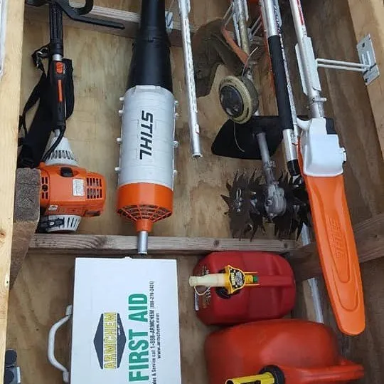 Expert lawn care service experts serving Lehigh Acres, FL - Package Deal Services