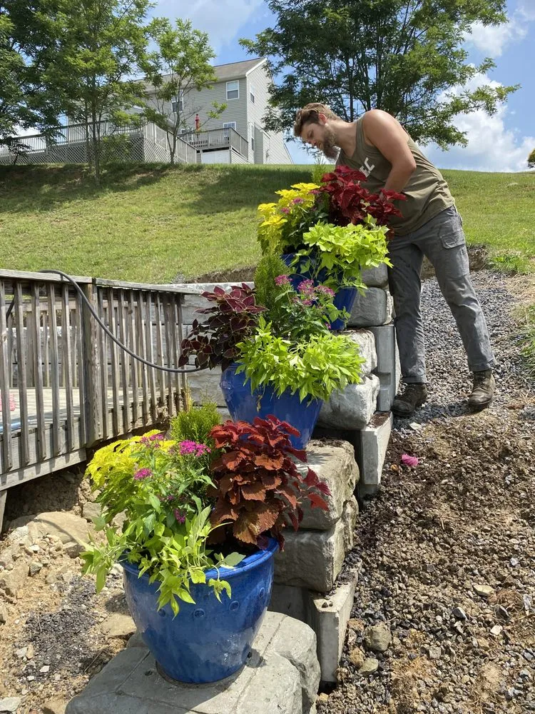 Custom outdoor landscaping experts serving Flemington, WV - Packard Landscape
