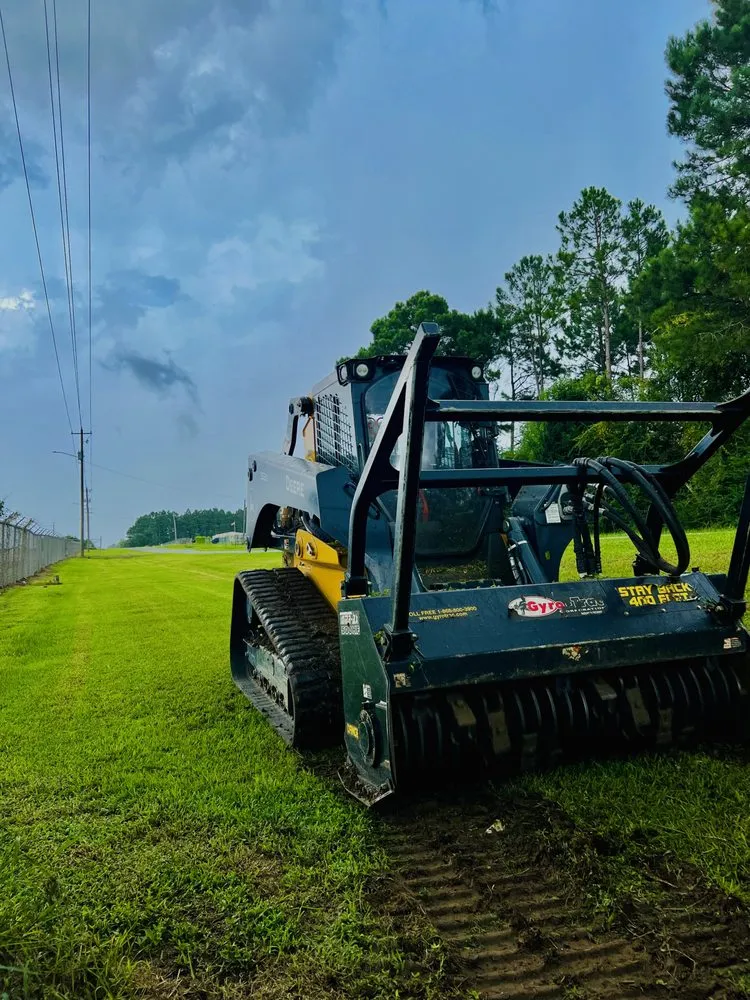 Affordable lawn mowing service in Fitzgerald, GA - Padgett Land Services