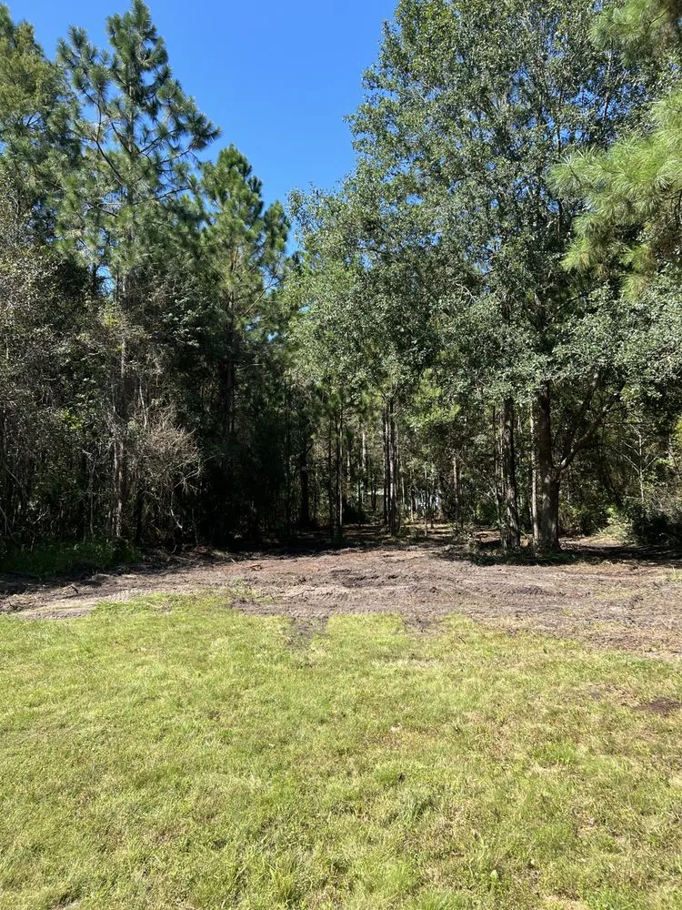 Top-rated garden landscaping in Fitzgerald, GA by Padgett Land Services