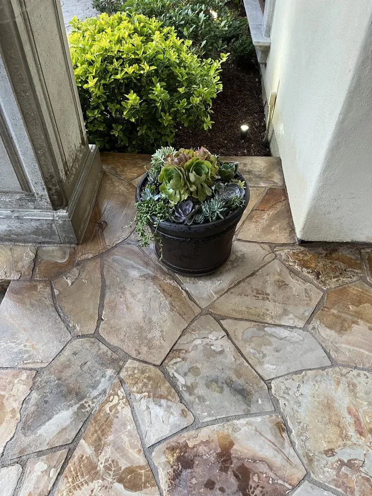 Reliable garden landscaping for beautiful yards in Van Nuys, CA by Padillas Landscape Services