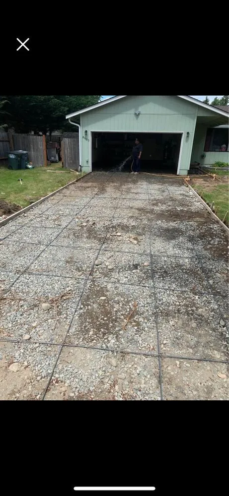 Reliable landscaping services for residential properties in Lakewood, WA by Paea Concrete