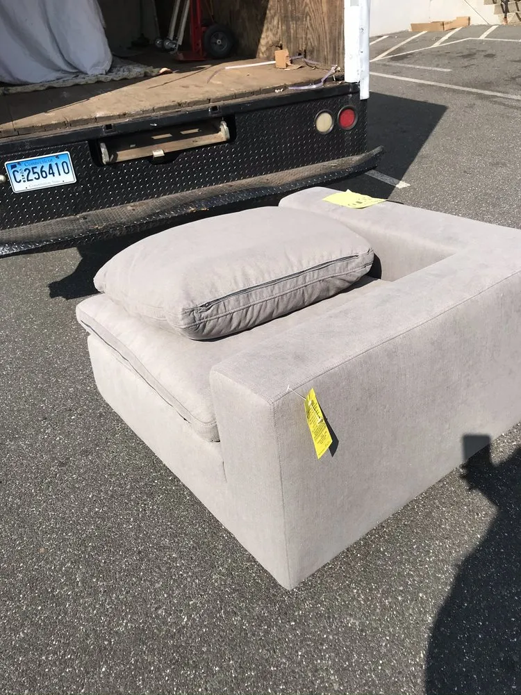 Custom outdoor landscaping experts serving East Hartford, CT - Pae’shanz Landscaping and moving