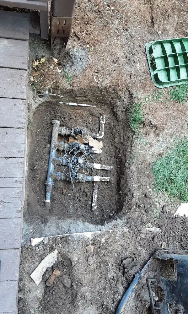 Expert lawn mowing service for homes across Phoenix, AZ - Page Designs