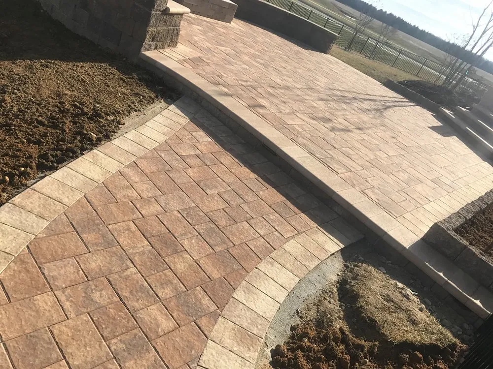 Reliable lawn mowing service experts serving Middletown, DE - Page Precision Cuts