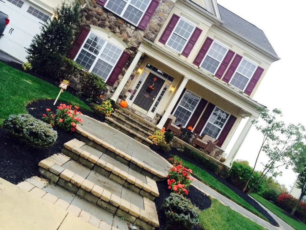 Custom lawn care service near you across Middletown, DE - Page Precision Cuts