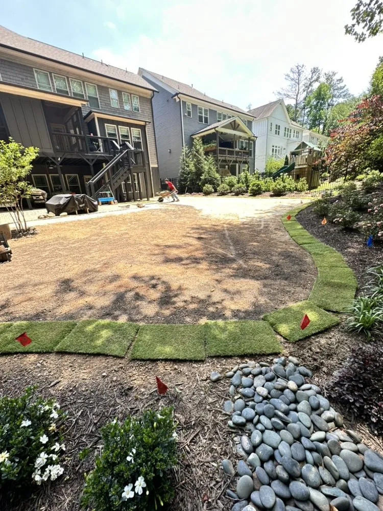 Custom residential landscaping for year-round maintenance across Lilburn, GA - Paisajismo Joshua Landscaping