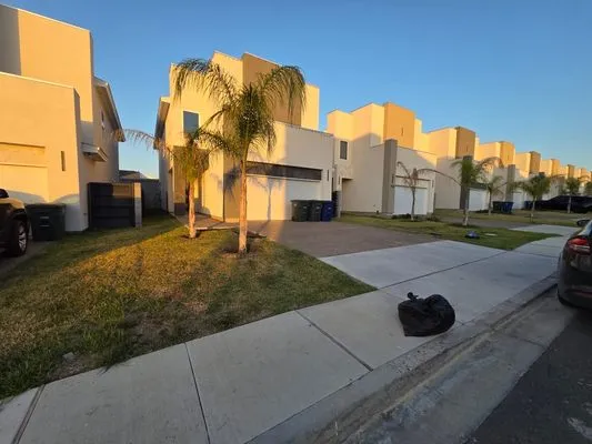 Paiz Lawn Mowing Services