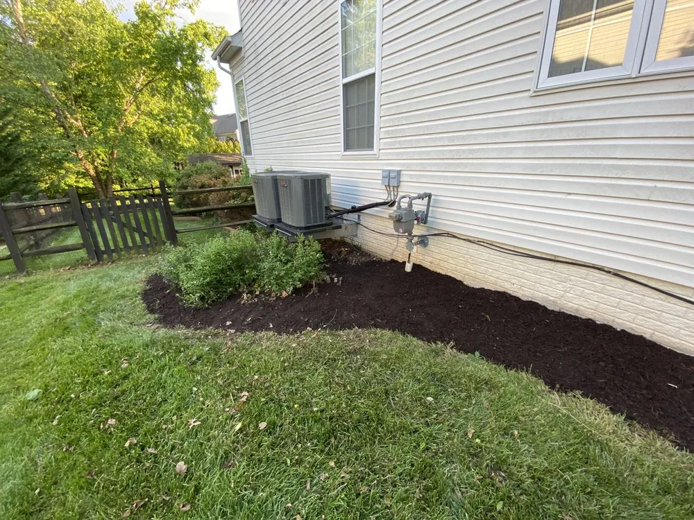 Top-rated lawn mowing service in Woodbridge, VA - Palacios landscaping