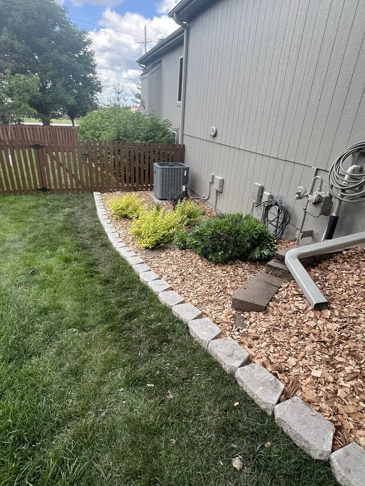 Custom landscape design in Olathe, KS - Palatial Lawn & Landscape