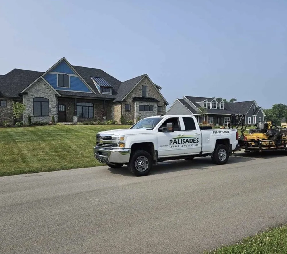 Local yard cleanup service in Nicholasville, KY by Palisades Lawn & Land Services