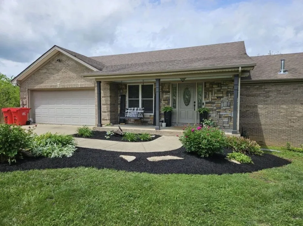 Custom landscape installation experts serving Nicholasville, KY - Palisades Lawn & Land Services