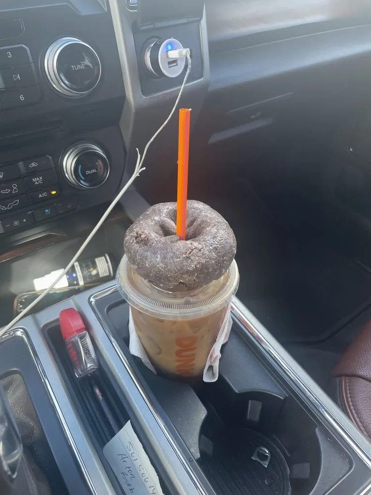 Local yard maintenance near you in Lake Worth, FL by Palm Beach Gardening & Design