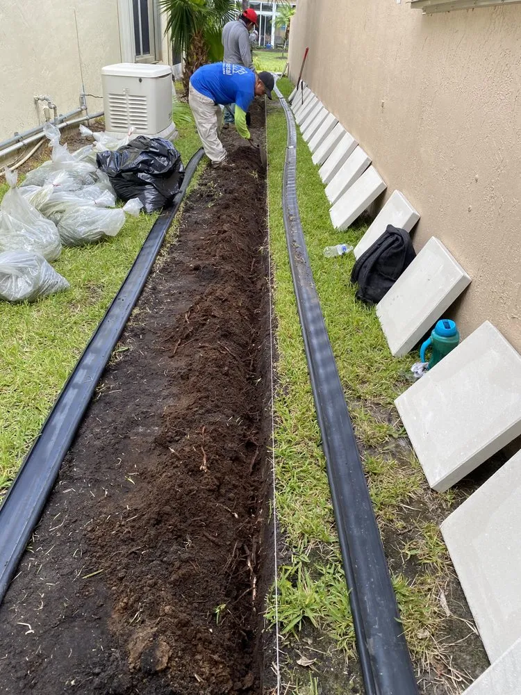 Professional yard maintenance in Lake Worth, FL - Palm Beach Lawn Care