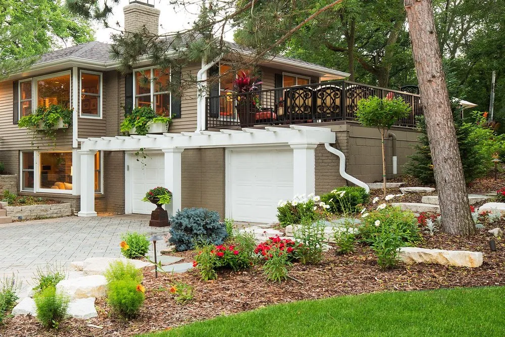 Expert residential landscaping near you across Houston, TX - Palm Landscape & Construction