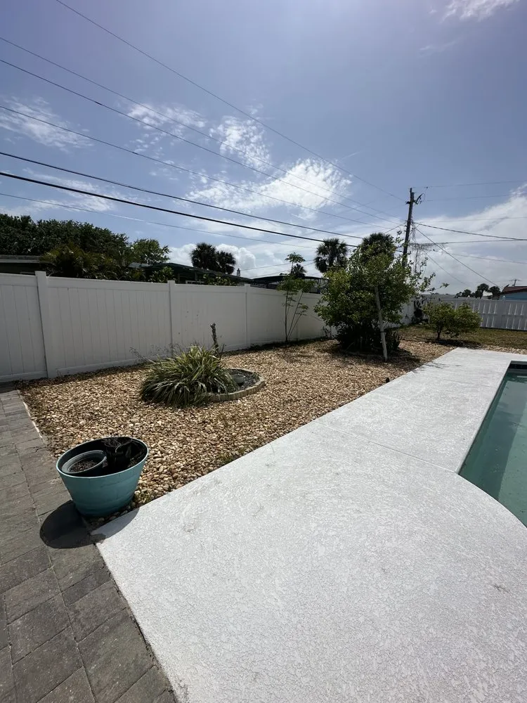 Reliable yard maintenance for year-round maintenance in Ormond Beach, FL by Palm Pros