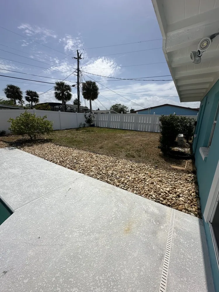 Reliable yard maintenance in Ormond Beach, FL by Palm Pros