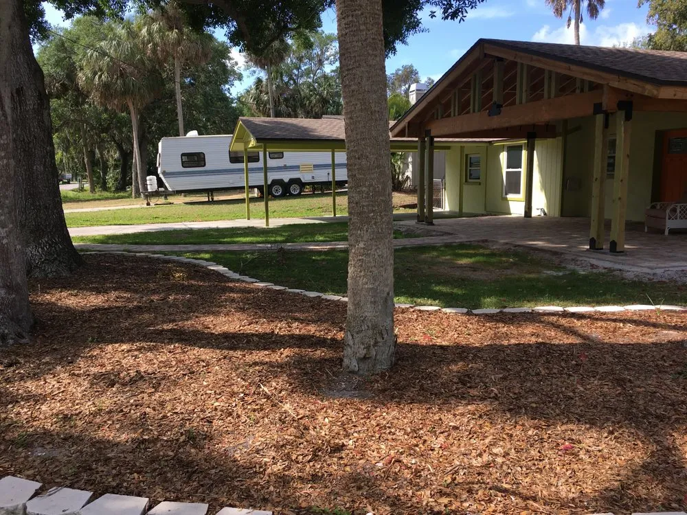 Trusted yard cleanup service for beautiful yards in Punta Gorda, FL by Palm Trees Plus