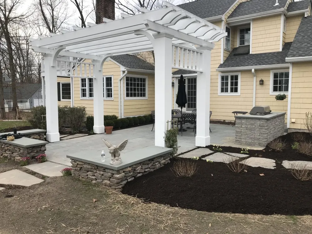 Professional outdoor landscaping in Hamilton, NJ - Palma Landscape & Hardscape