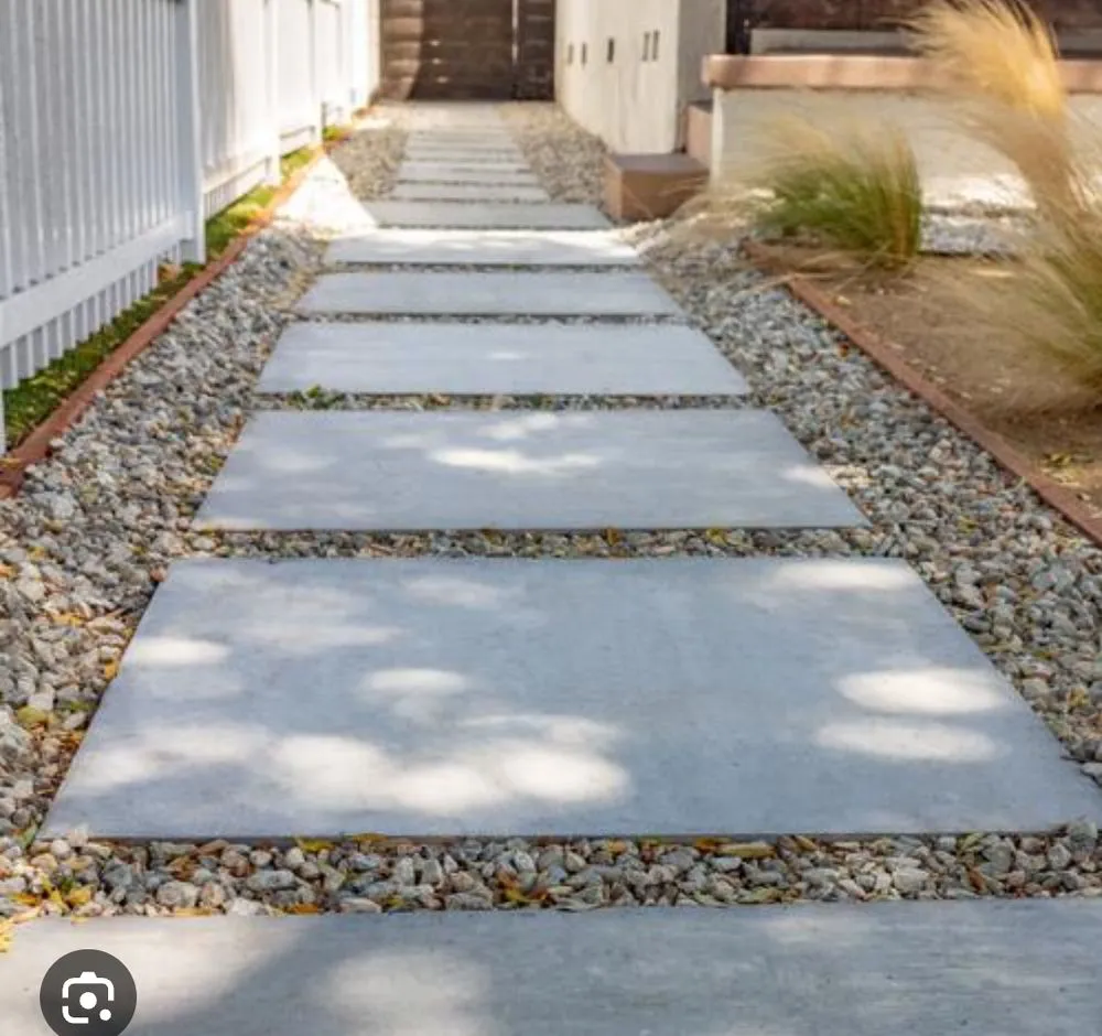 Expert lawn mowing service in Conroe, TX by Palma Landscaping