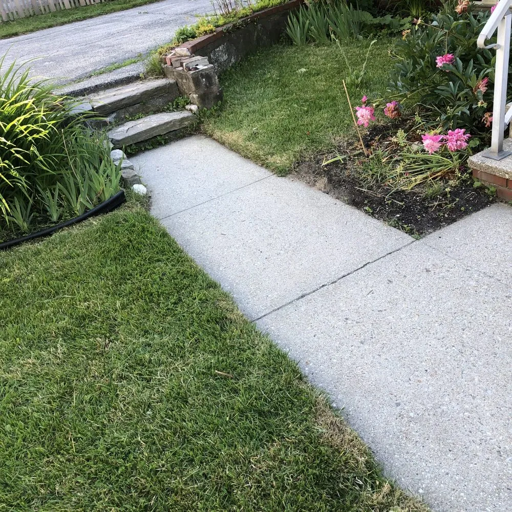 Trusted lawn care service in South Portland, ME - Palma Lawncare