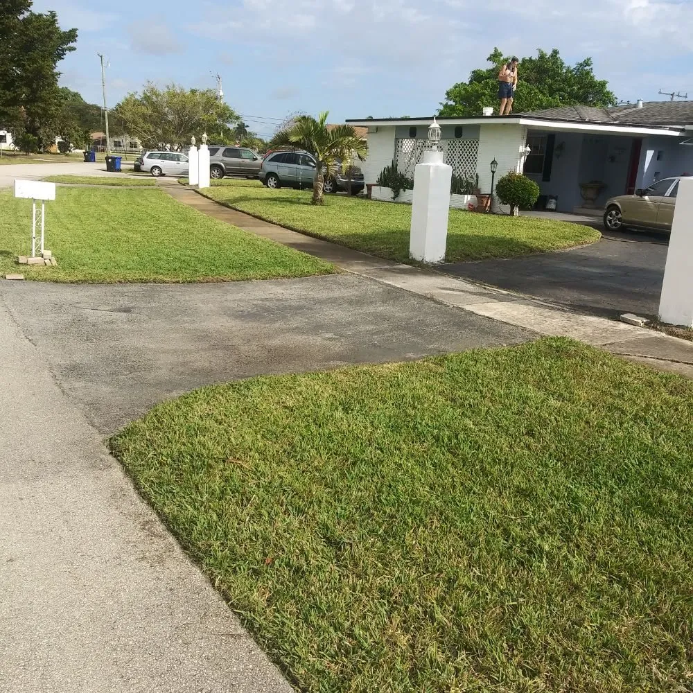 Local landscaping services experts serving Oakland Park, FL - Palmer Bros