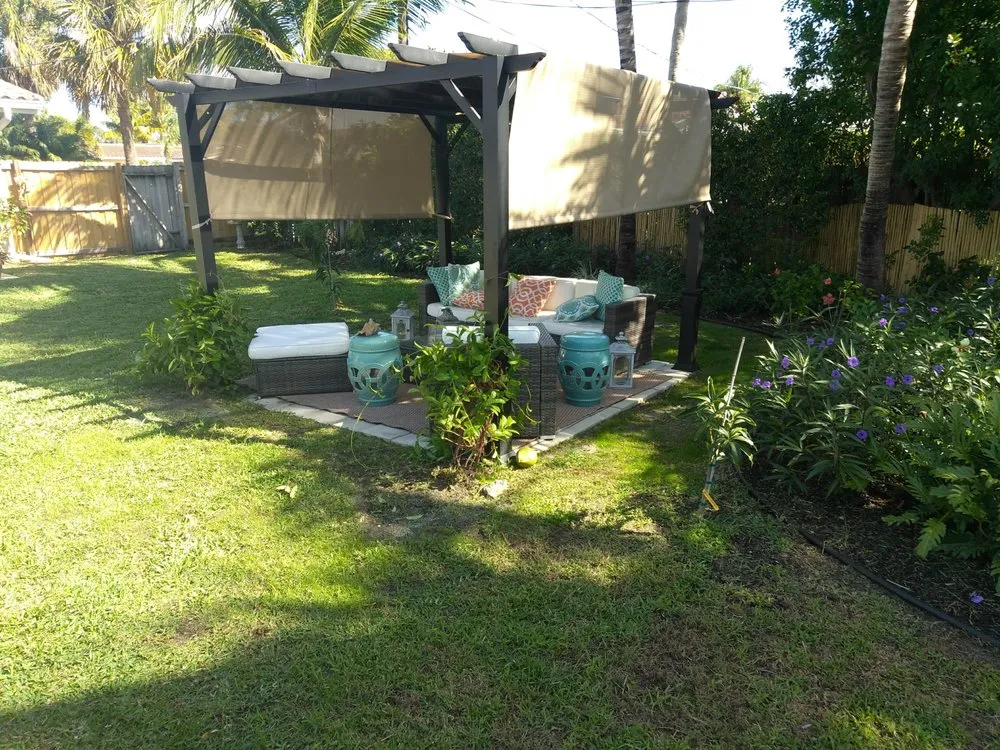 Reliable lawn care service for beautiful yards across Oakland Park, FL - Palmer Bros