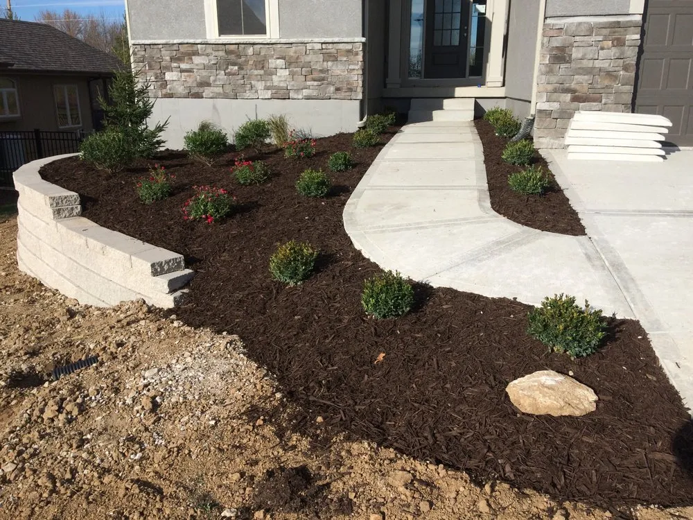 Professional yard maintenance in Blue Springs, MO by Palmer Lawn Professionals