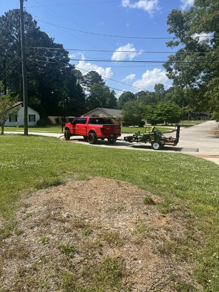 Local yard cleanup service in Covington, GA by Palmer’s Land Scraping