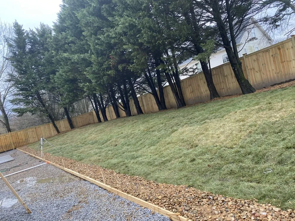 Professional yard cleanup service for homes across Knoxville, TN - Palmer’s Premier Services