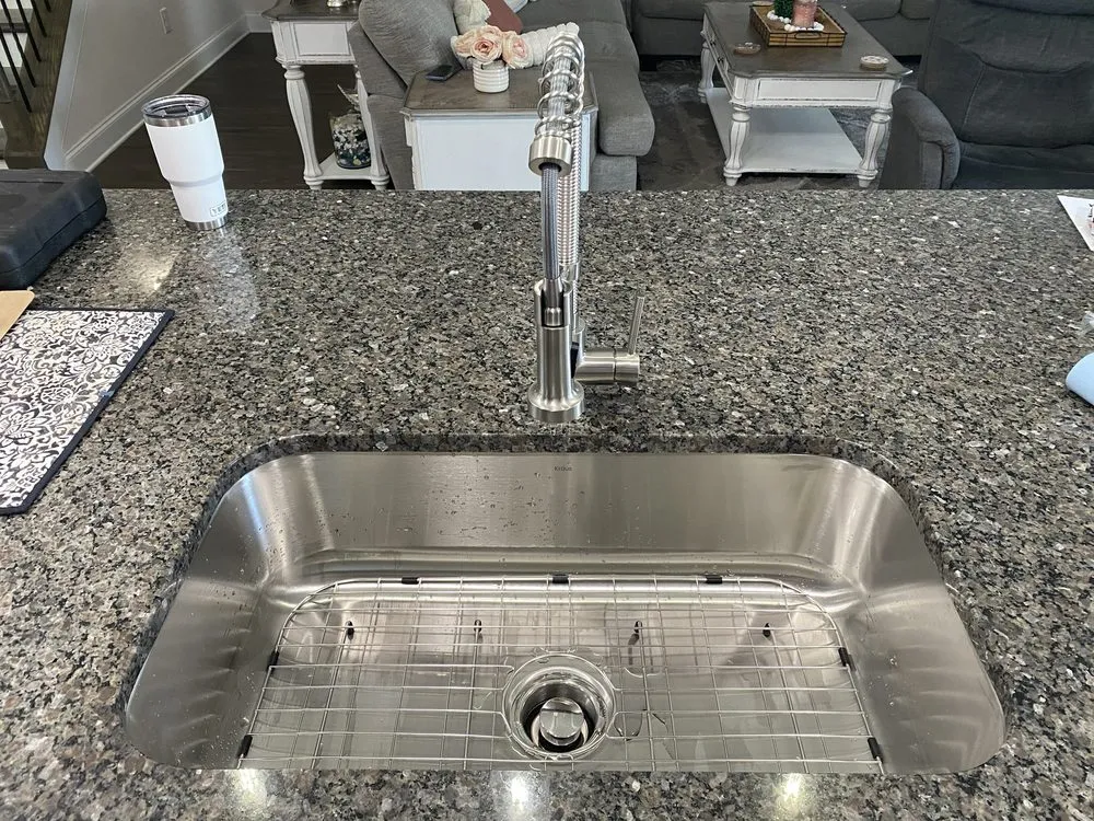 Custom lawn mowing service for year-round maintenance across Chapin, SC - Palmetto Handiworx