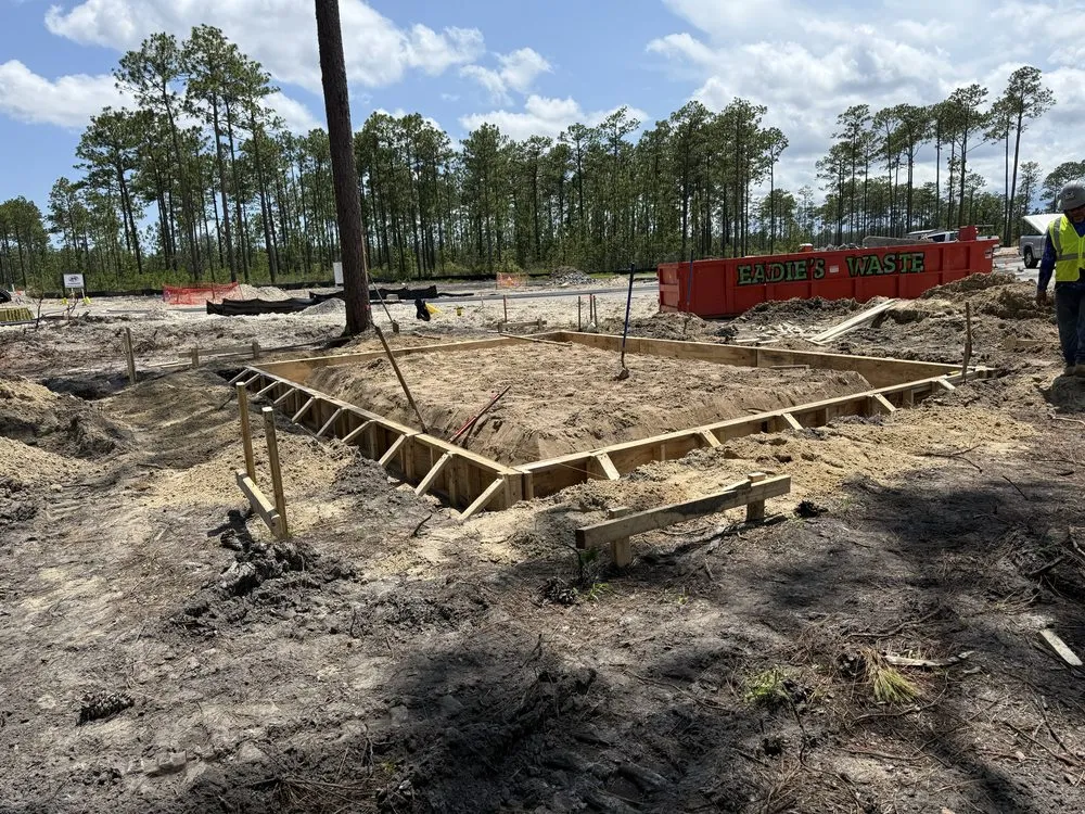 Trusted yard cleanup service in Hanahan, SC - Palmetto Luna Landscaping And Concrete