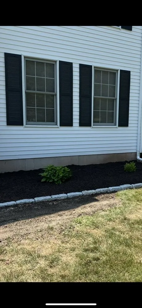 Top-rated yard maintenance in East haven, CT - Palmieri's Lawn Care