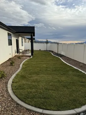 Palms Landscape Logo