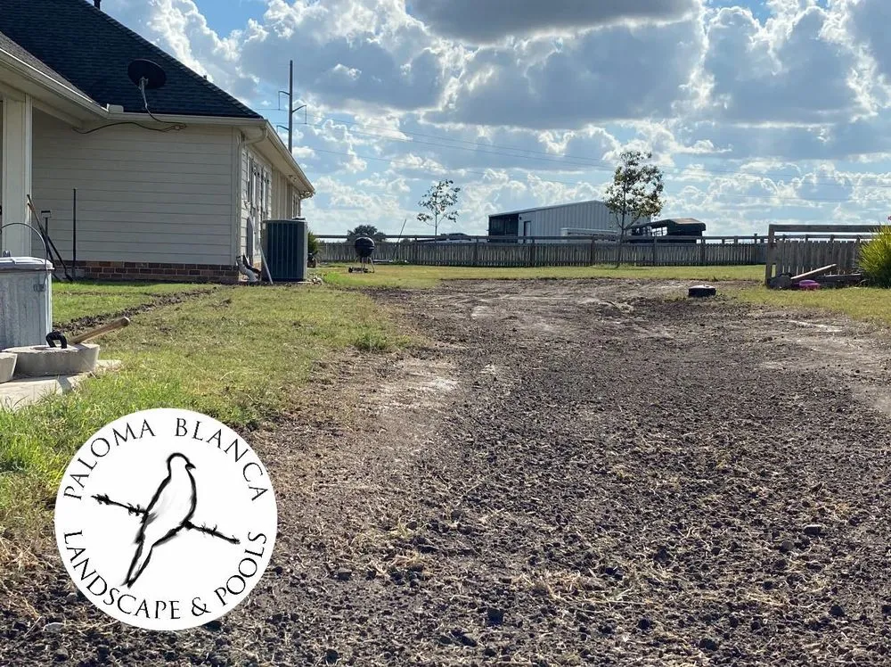 Custom garden landscaping in Floresville, TX by Paloma Blanca Landscape & Pools